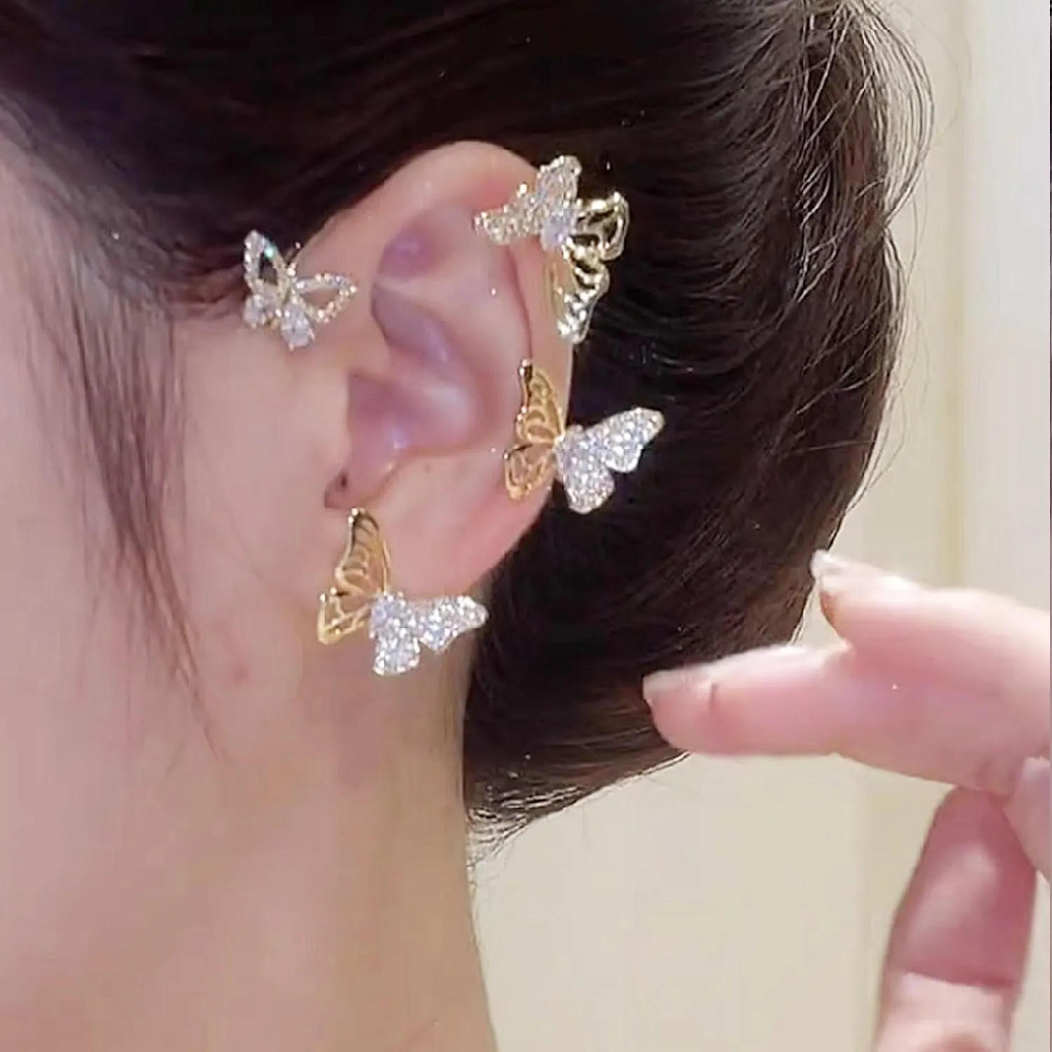 2Pcs Sparkly Rhinestone Butterfly Ear Cuffs - Fairy Crystal Ear Cuffs, Climber Cuff Wrap Around Earrings - Non-Piercing Ear Clip Fake Earrings in Gold and Silver for Women