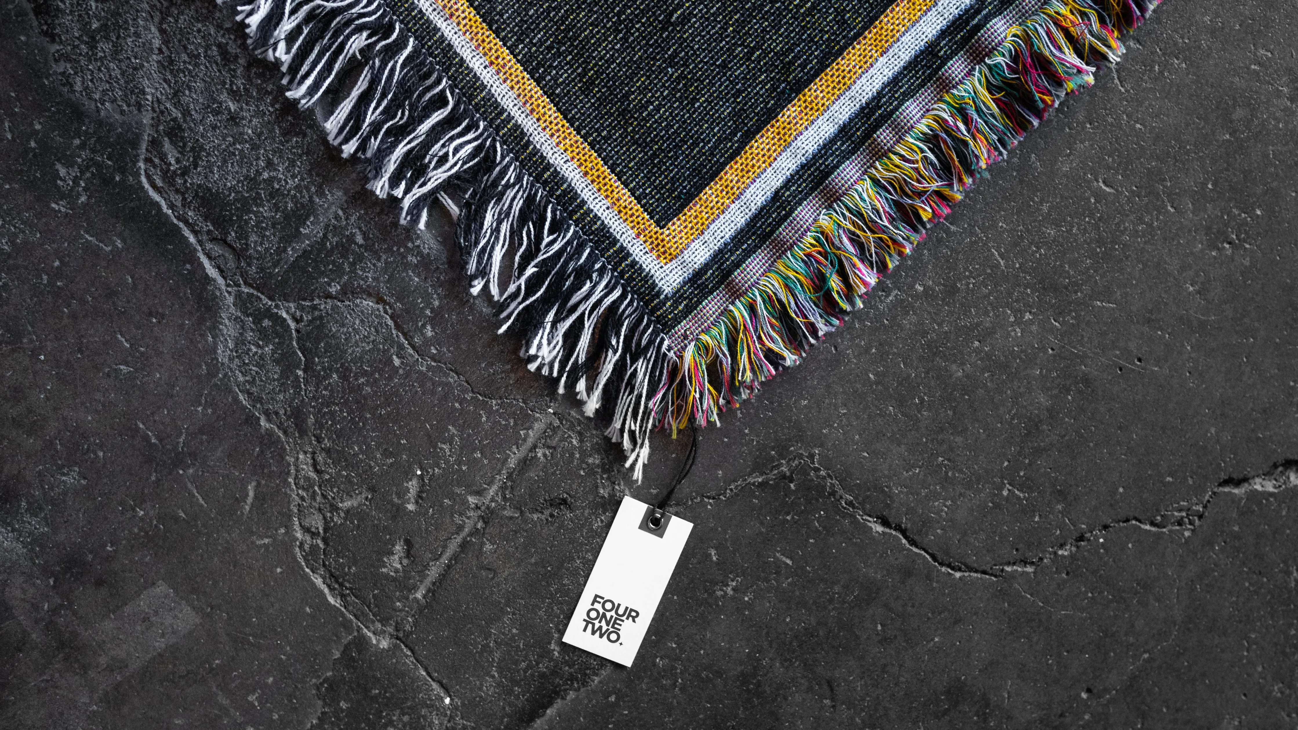 412® Tapestry Blankets