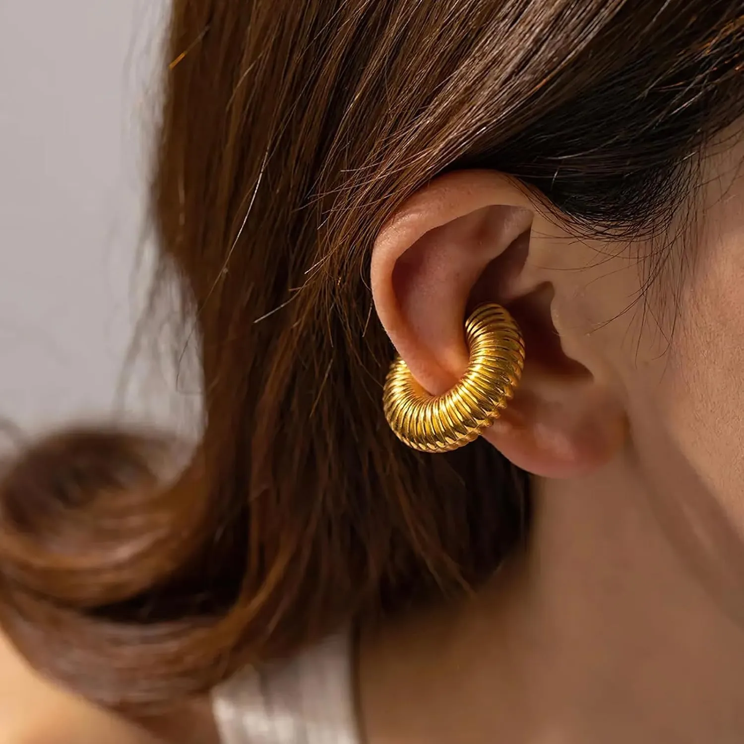 Chunky Ear Cuffs for Women Non Piercing Cartilage Earring Gold Oversized Fake Ear Cuffs for Women Large Ear Cuff Earrings for Women
