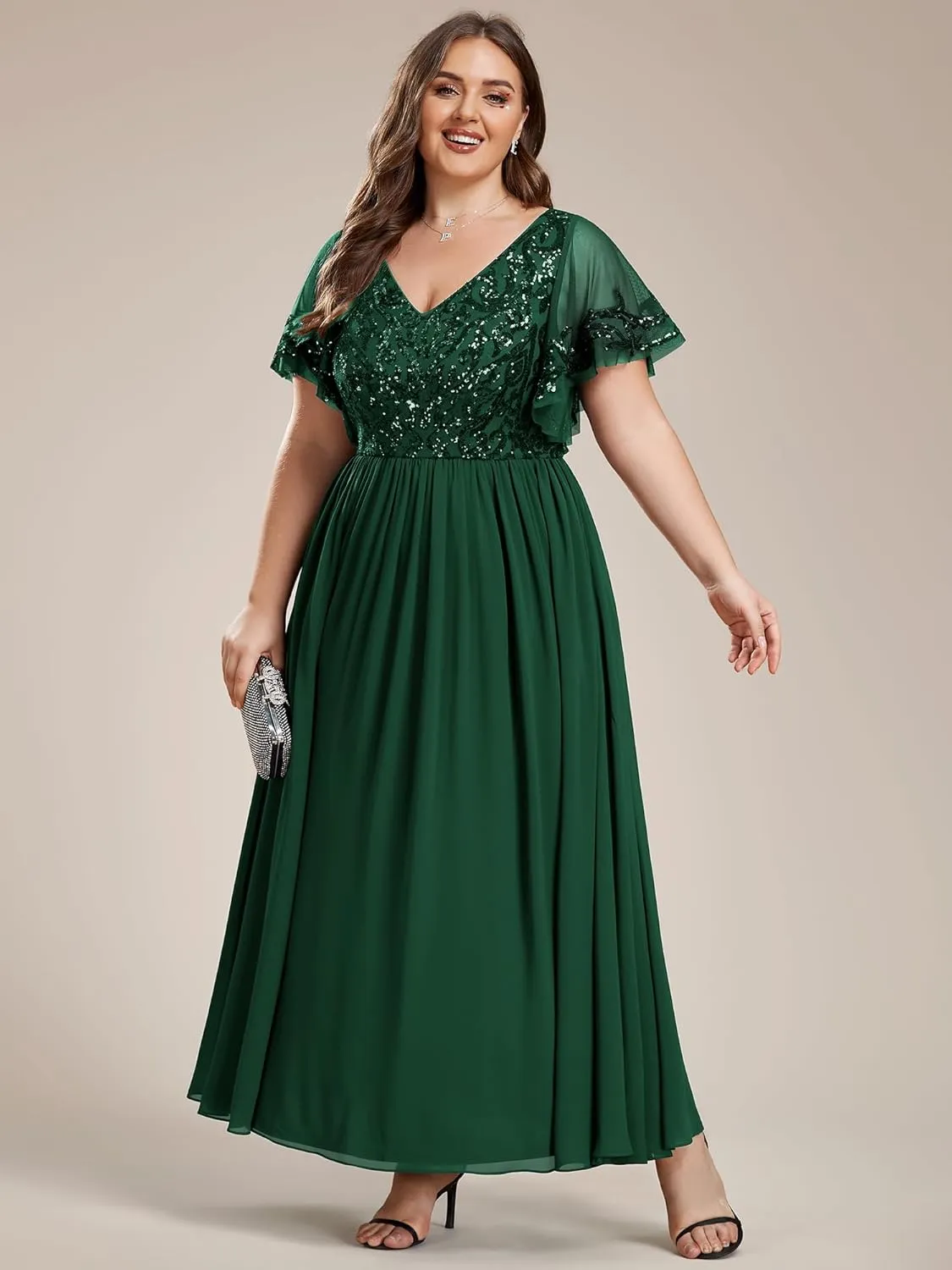 Ever-Pretty Plus Women's Sequin Chiffon Plus Size Short Sleeves Appliques Maxi Formal Mother of The Bride Dresses 01583-DA
