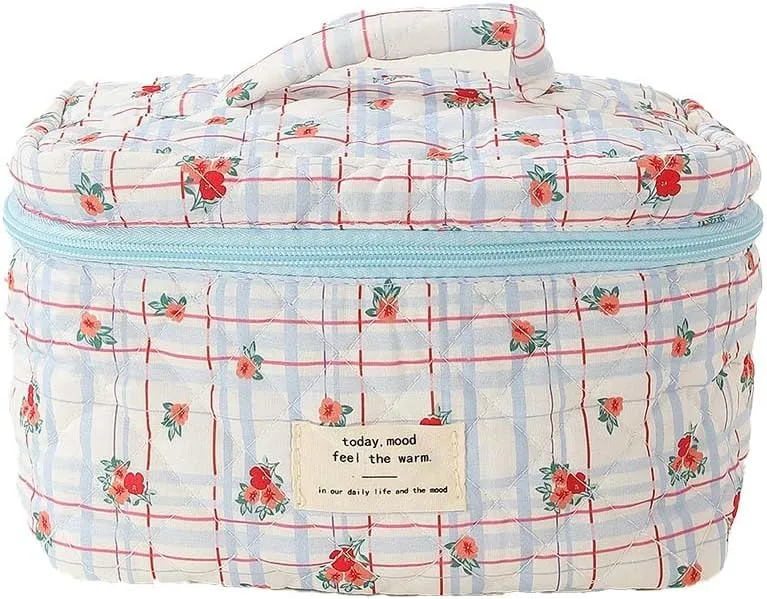 Floral Cotton Quilted Makeup Bag, Kawaii Aesthetic Travel Organizer Toiletry Bag with Handle, Large Cosmetic Bags with Zipper, Cute Pouch Tote Purse for Women (Plaid Floral)
