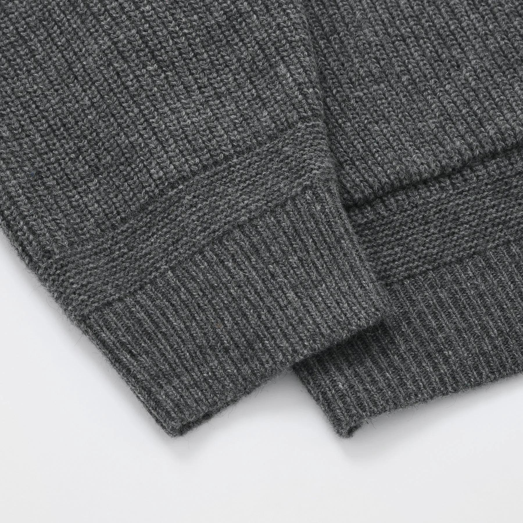 HEAVY WOOL ROUND CARDIGAN - DARY GREY