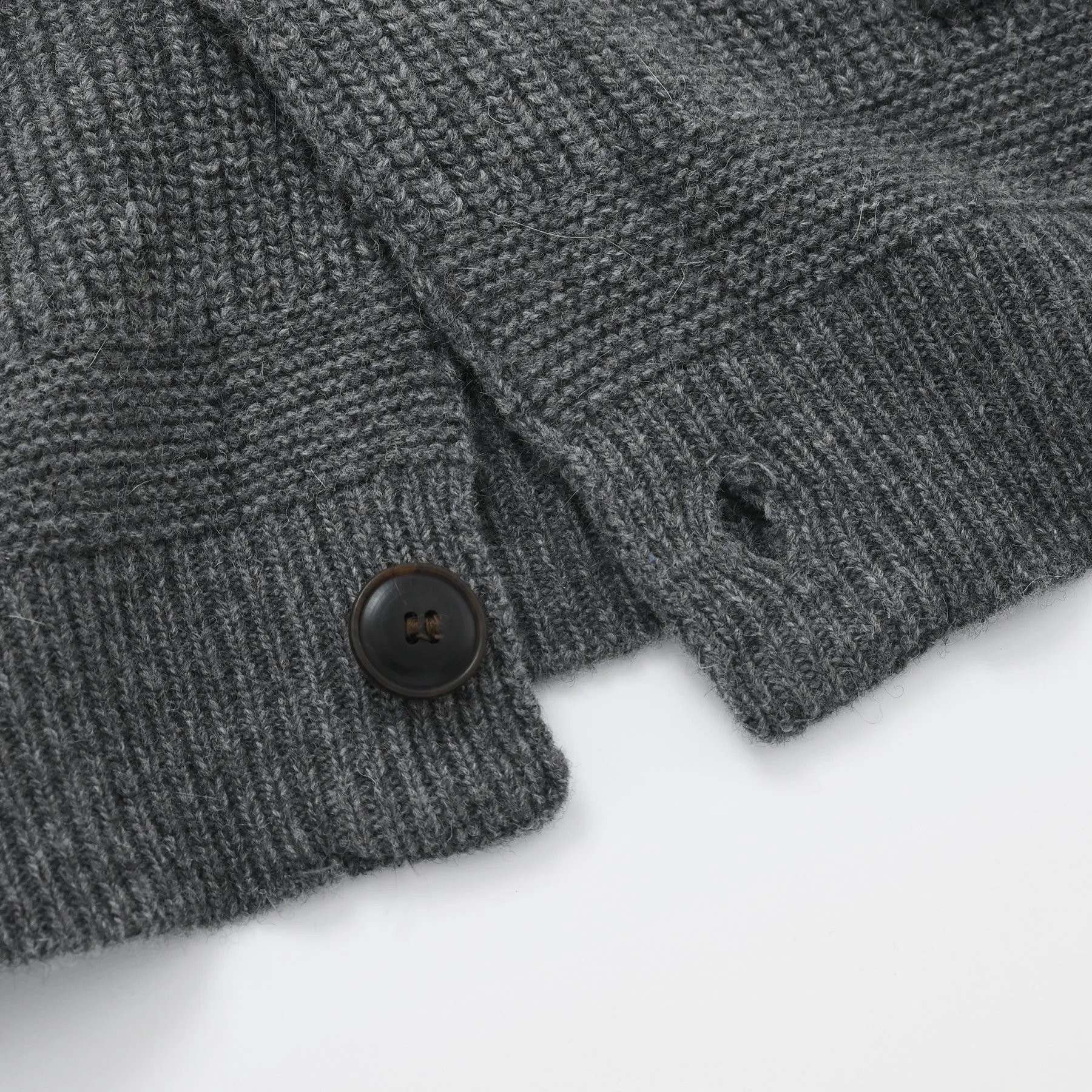 HEAVY WOOL ROUND CARDIGAN - DARY GREY