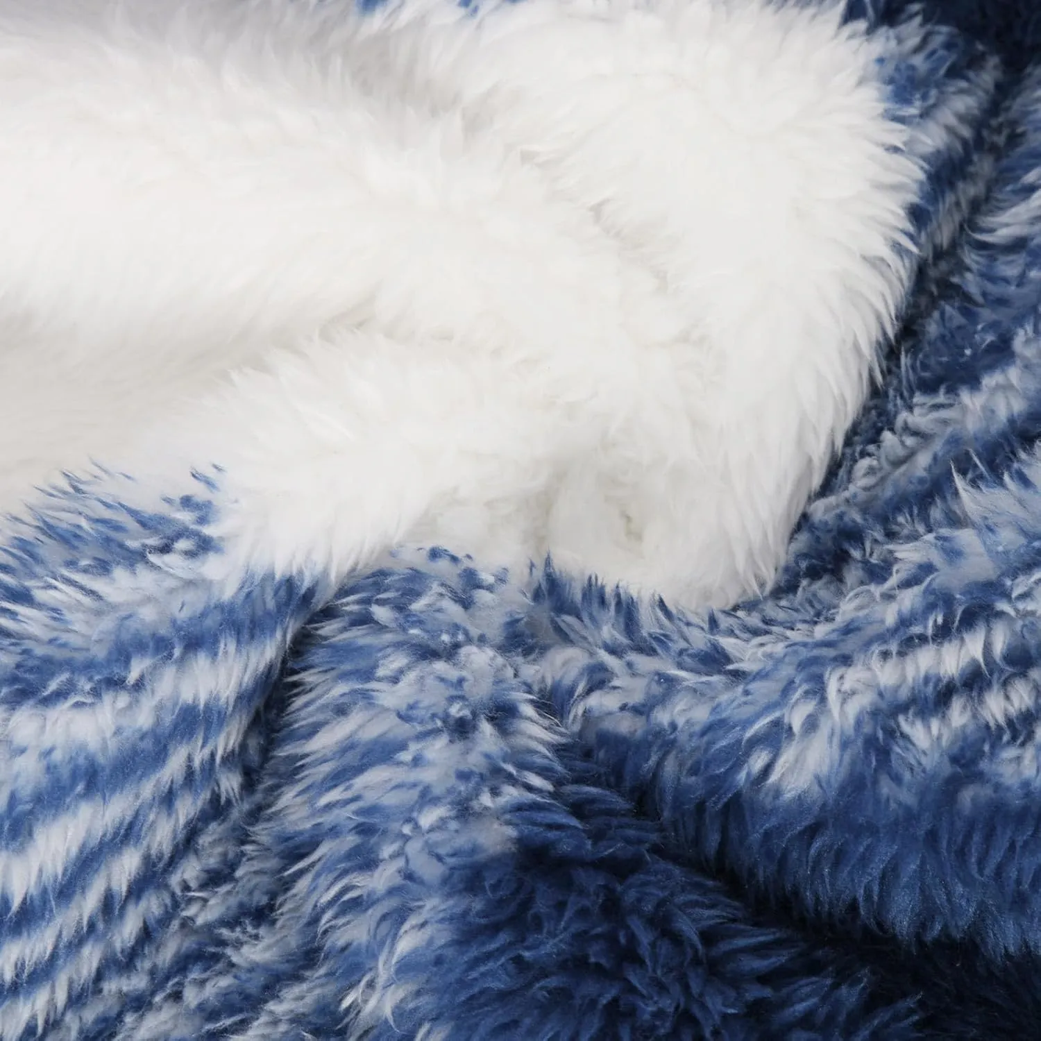 Sherpa Shacket Jackets for Women Winter Long Sleeve Button Hoodies Oversized Fuzzy Fleece Plaid Coat Outdoor Outerwear