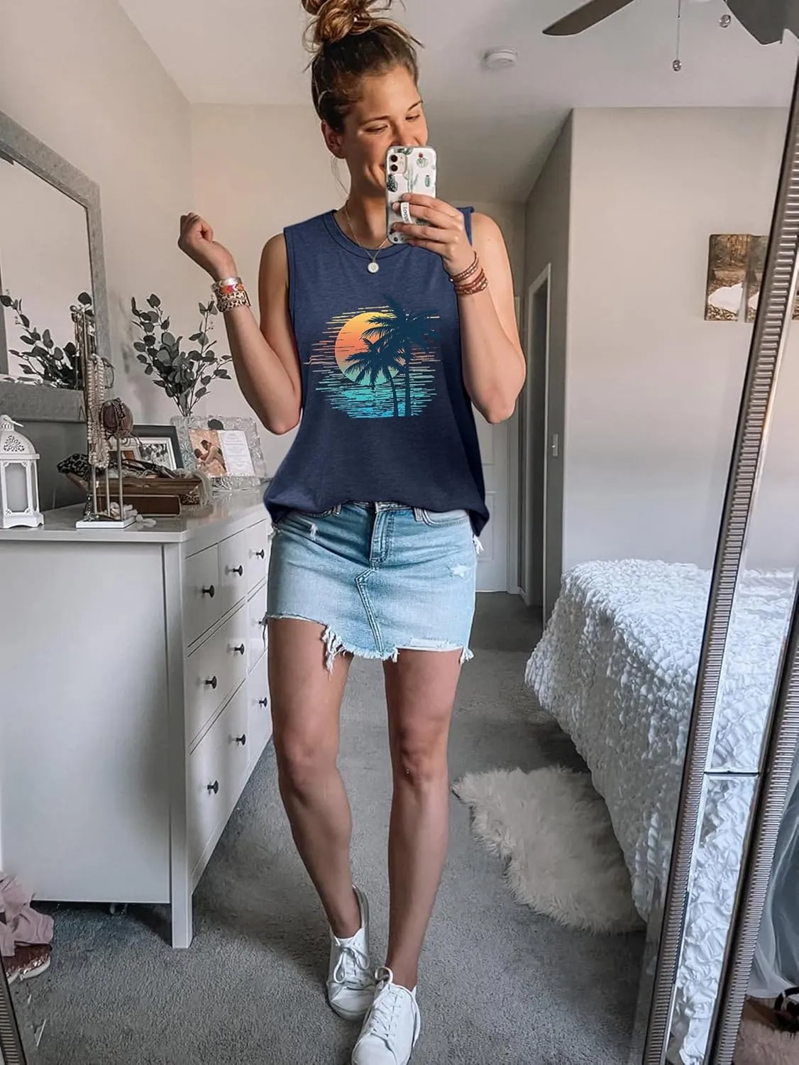 Sleeveless Tank Tops for Women 2025 Summer Casual Blouses Graphic Tees Loose Fit Crewneck Vacation Outfits Shirts