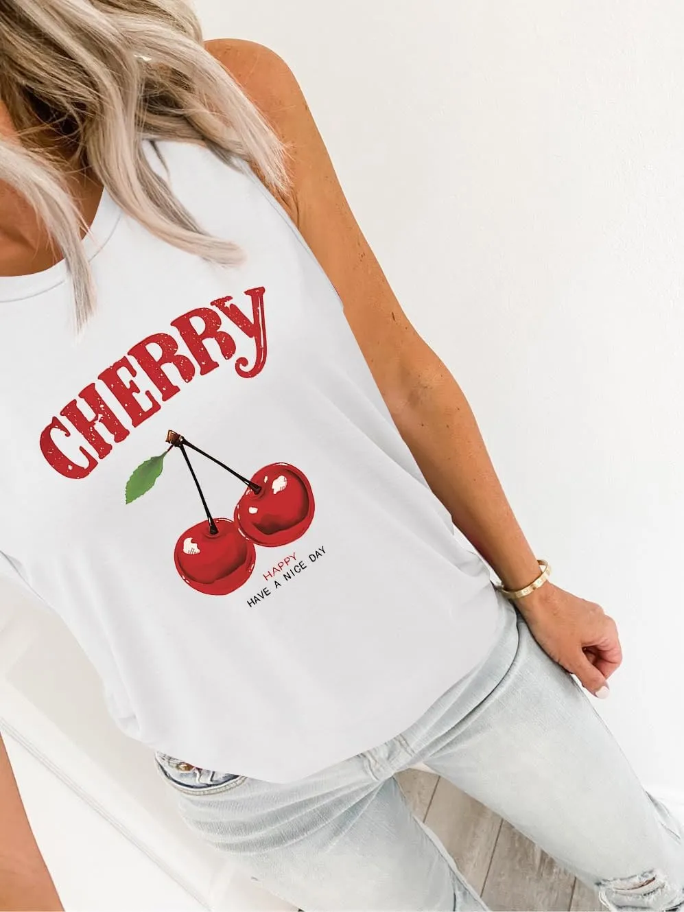 Sleeveless Tank Tops for Women 2025 Summer Casual Blouses Graphic Tees Loose Fit Crewneck Vacation Outfits Shirts