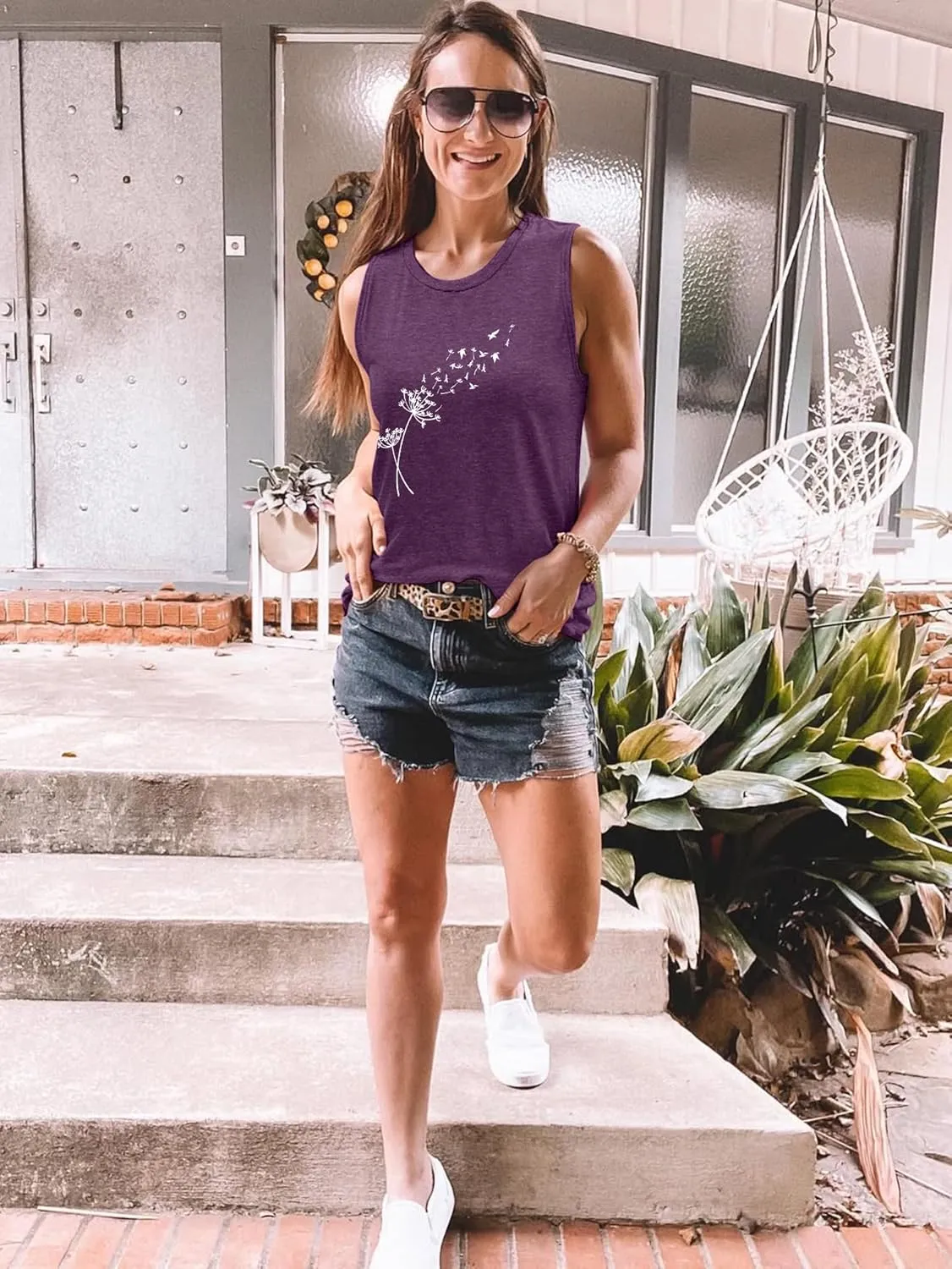 Sleeveless Tank Tops for Women 2025 Summer Casual Blouses Graphic Tees Loose Fit Crewneck Vacation Outfits Shirts
