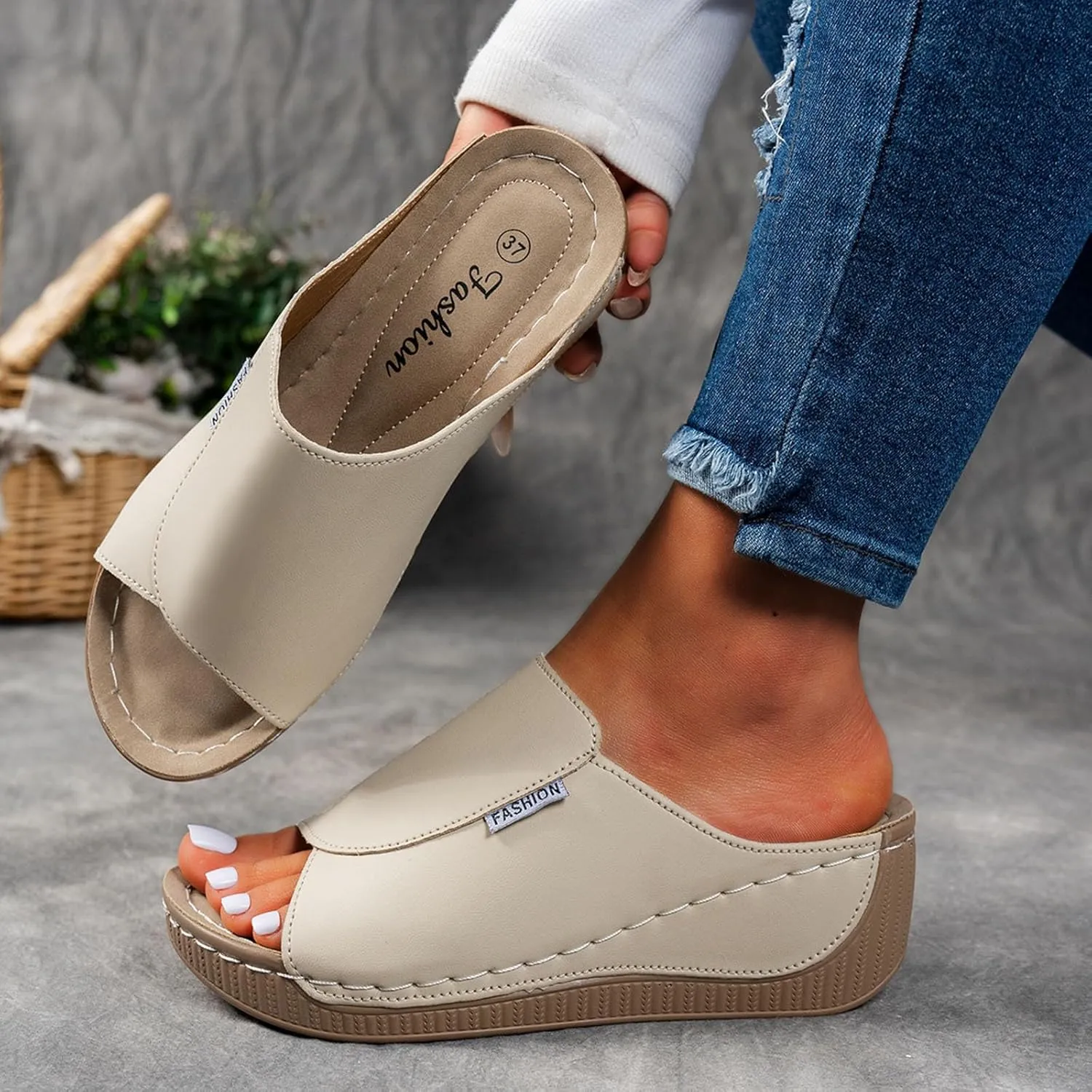 VivaStep Women's Comfortable Summer Slippers Open Toe Sandals Ergonomic Support Non Slip Orthopedic Casual Walking Shoes for Daily Wear